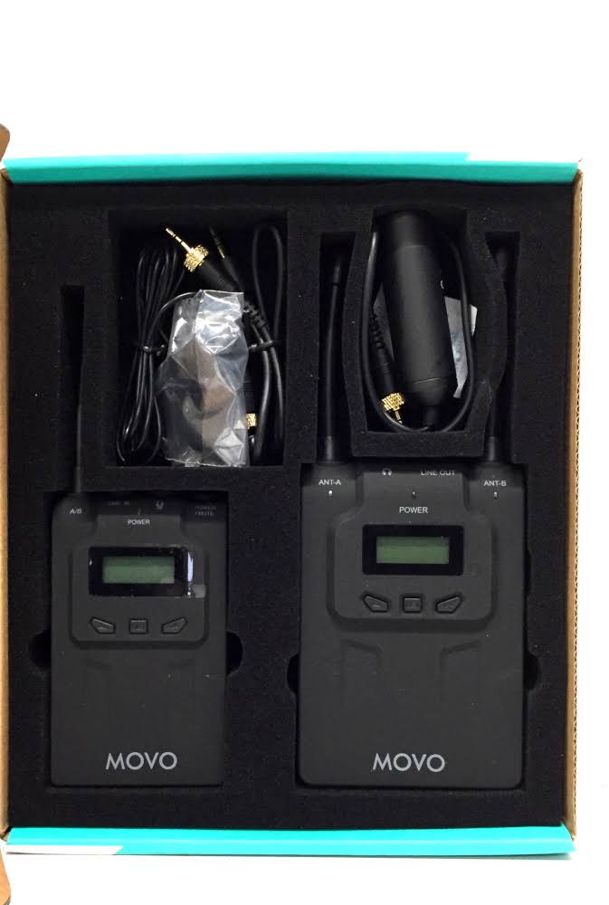 UHF Wireless Lavalier Microphone System with Bodypack R5682